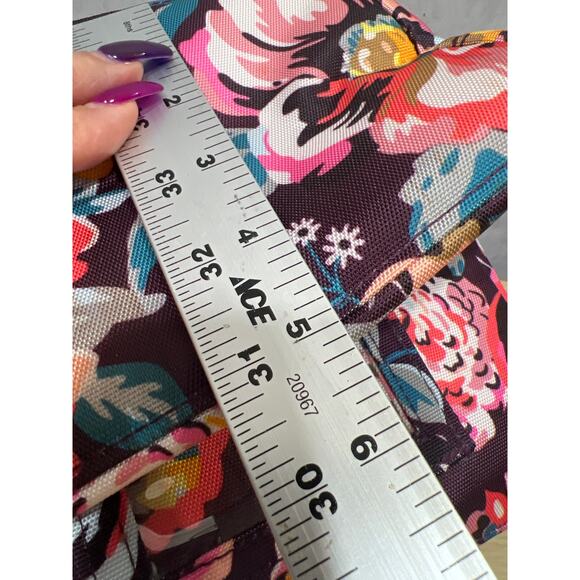 Vera Bradley Lighten Up Lunch Tote in a Floral Pattern NWOT - Picture 8 of 13